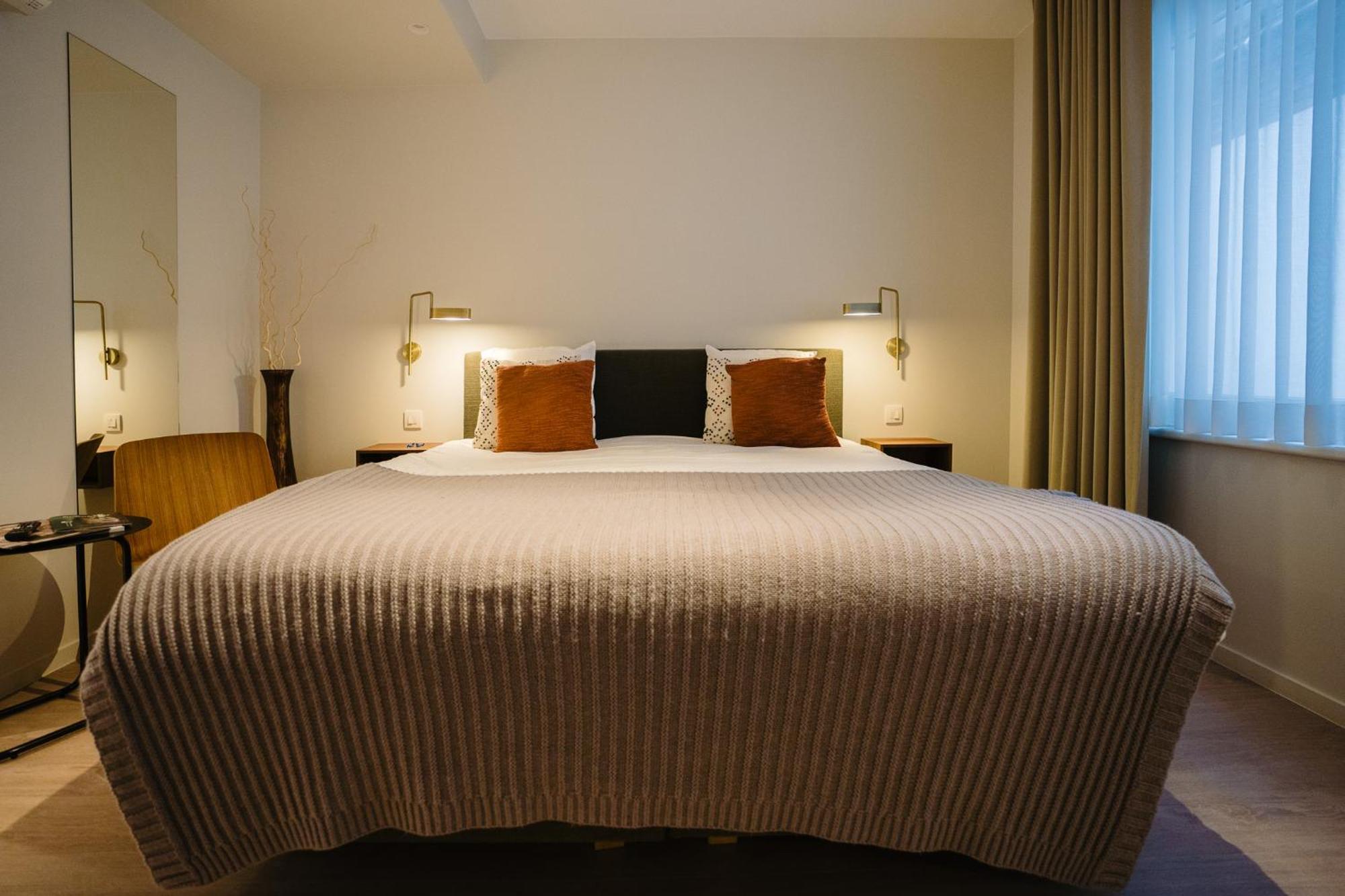 Hotel Du Bassin ออสเทนด์ ภายนอก รูปภาพ