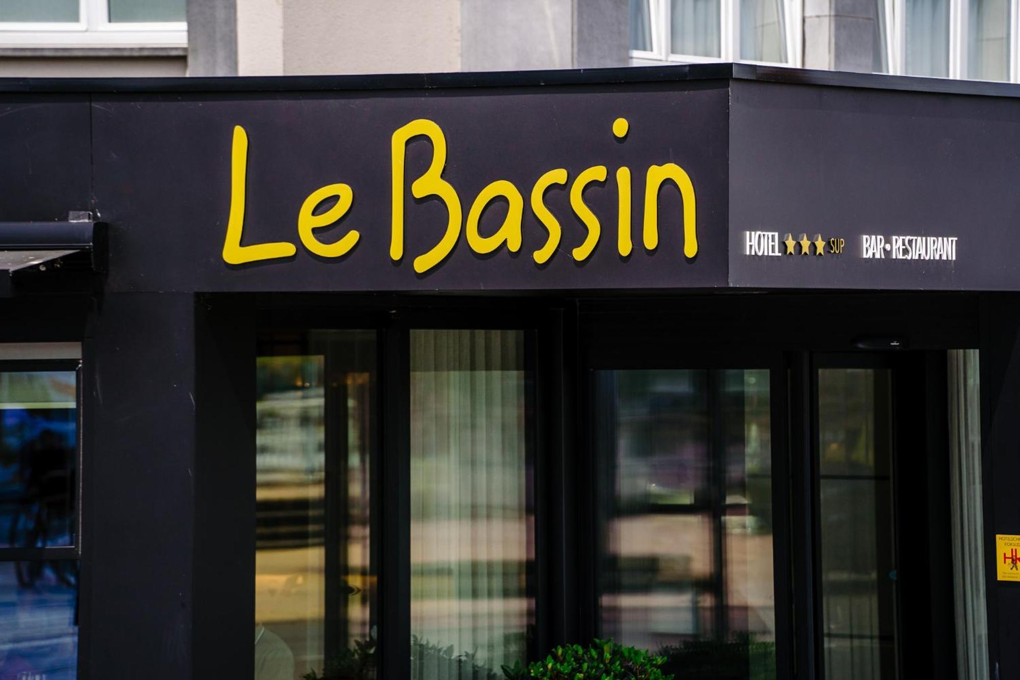 Hotel Du Bassin ออสเทนด์ ภายนอก รูปภาพ
